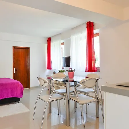 Apartment Nora Zadar Room photo