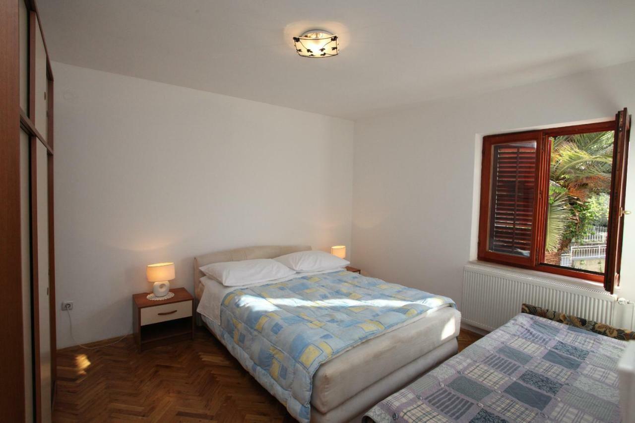 Nora Apartment *